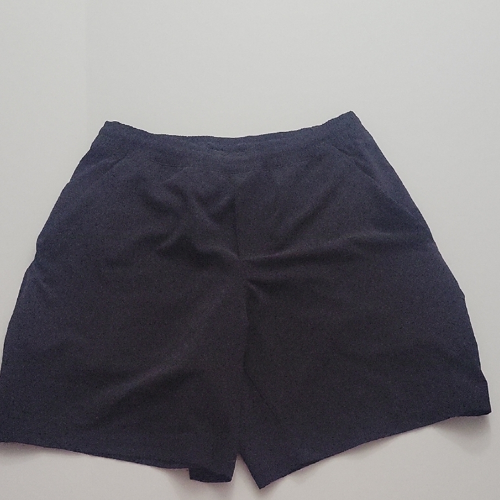 Lululemon Mens Bowline Shorts Medium Black Like New 7" Inseam - Picture 2 of 6